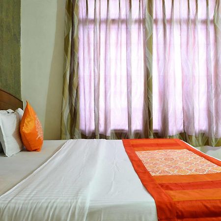 Airport Hotel Paradise International ニューデリー エクステリア 写真