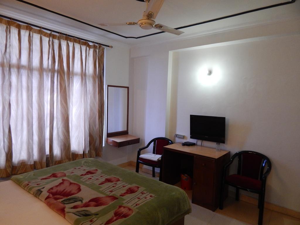 Airport Hotel Paradise International ニューデリー 部屋 写真